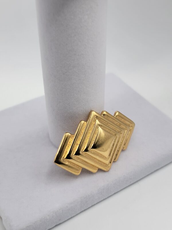 BRO-00031 Vintage Monet Geometric Stacked Rhombus Brooch, Gold Tone Concentric Squares Modernist Pin
