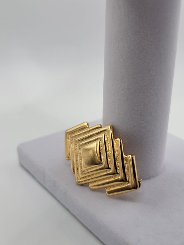 BRO-00031 Vintage Monet Geometric Stacked Rhombus Brooch, Gold Tone Concentric Squares Modernist Pin