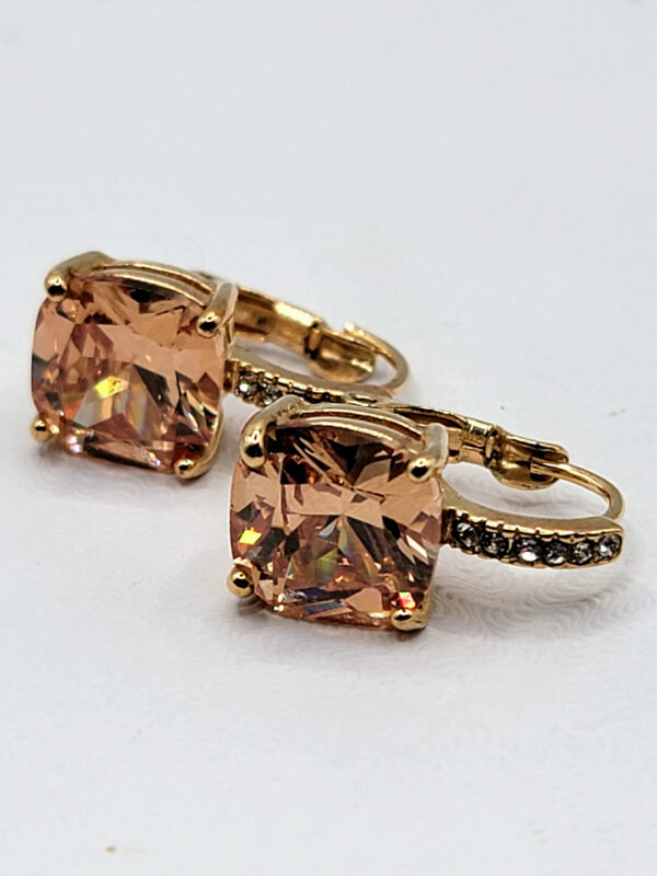EAR-00019 (13) Peach Faceted Stone Leverback Earrings with Loose Clasp