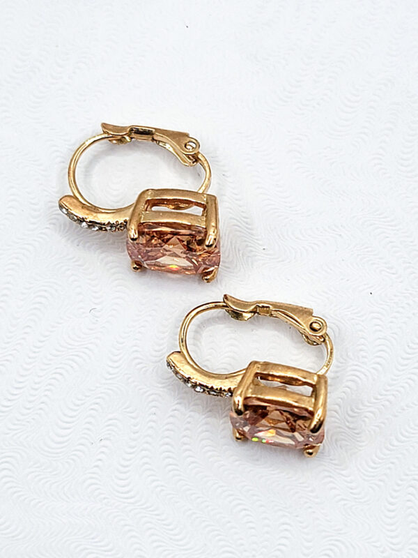 EAR-00019 (4) Peach Faceted Stone Leverback Earrings with Loose Clasp