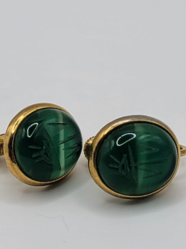 EAR-00024 (9) Green Intaglio-Style Gold-Tone Screw-Back Earrings