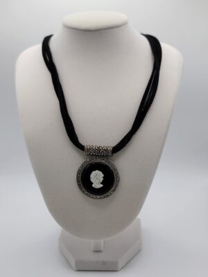 NEC-00007 (3) 925 Thailand Black Cameo Triple Velvet Cord Necklace