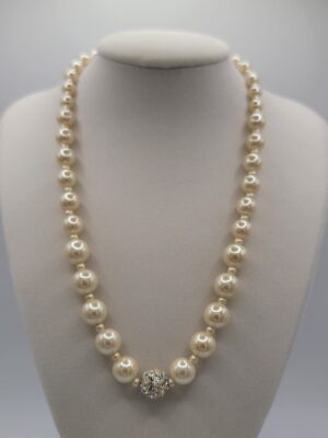 NEC-00015 (7) Vintage Crown Trifari Faux Pearl Pave Ball Necklace 18 Inch