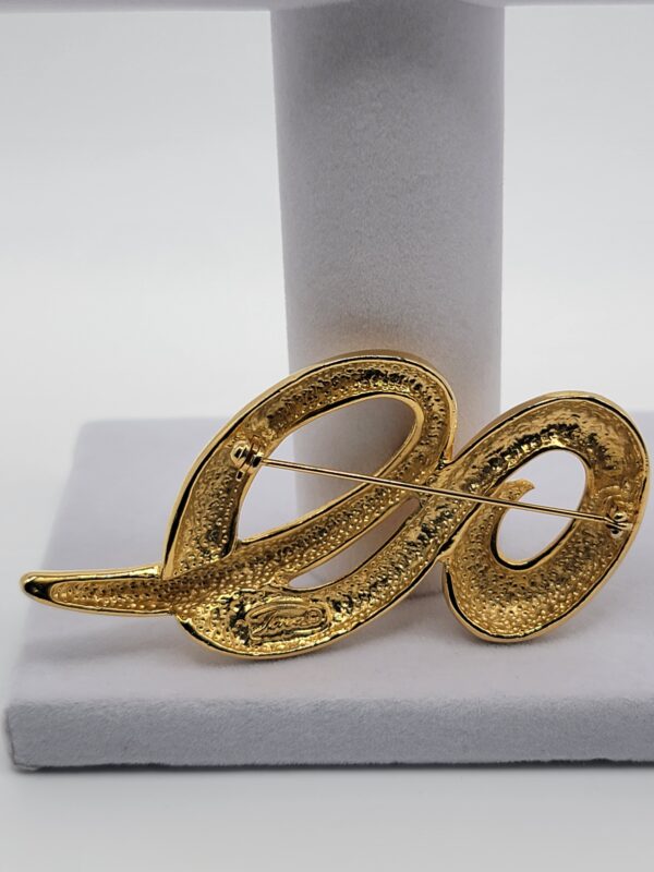BRO-00040 (7) Vintage Tora Gold Tone Abstract Swirl Brooch