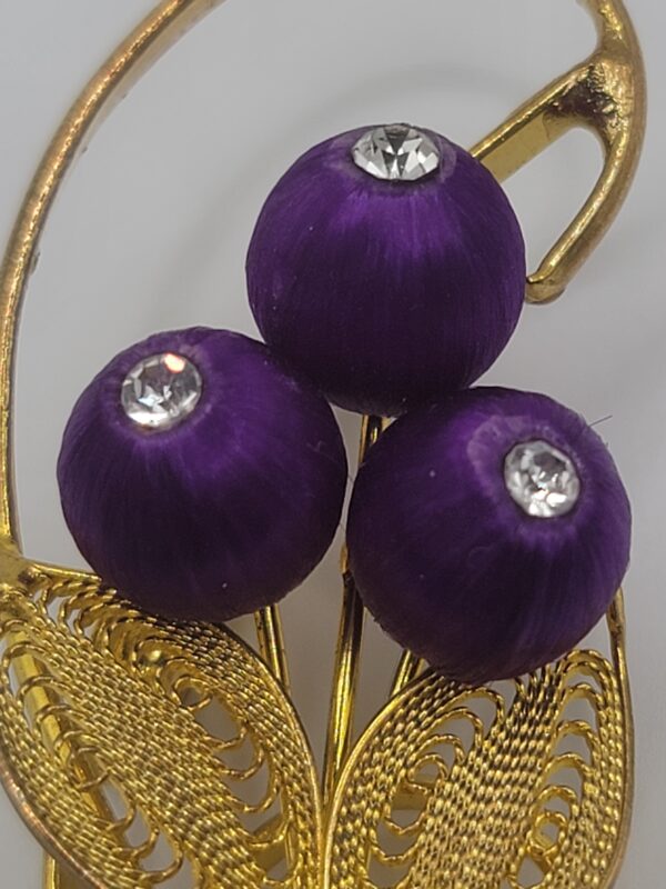 BRO-00044 (1) (6) Vintage 1950s Cannetille Filigree Floral Brooch with Purple Satin Beads