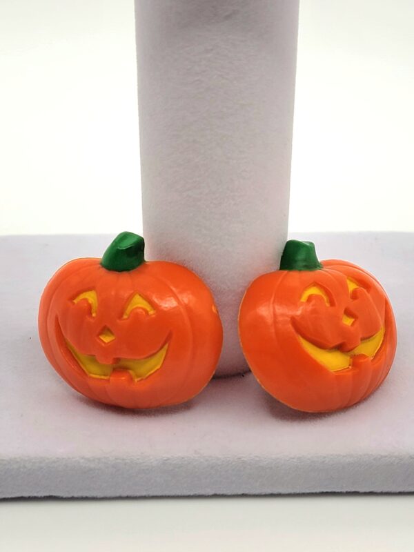 VTG '93 Hallmark HMK CDS Smiling Pumpkin Jack-O'-Lantern Metal Button Clips Pair